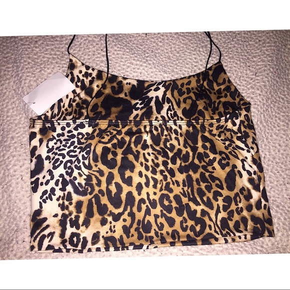 💕😍NWT! CHEETAH CROPPED TOP😍💕 - Picture 2 of 2